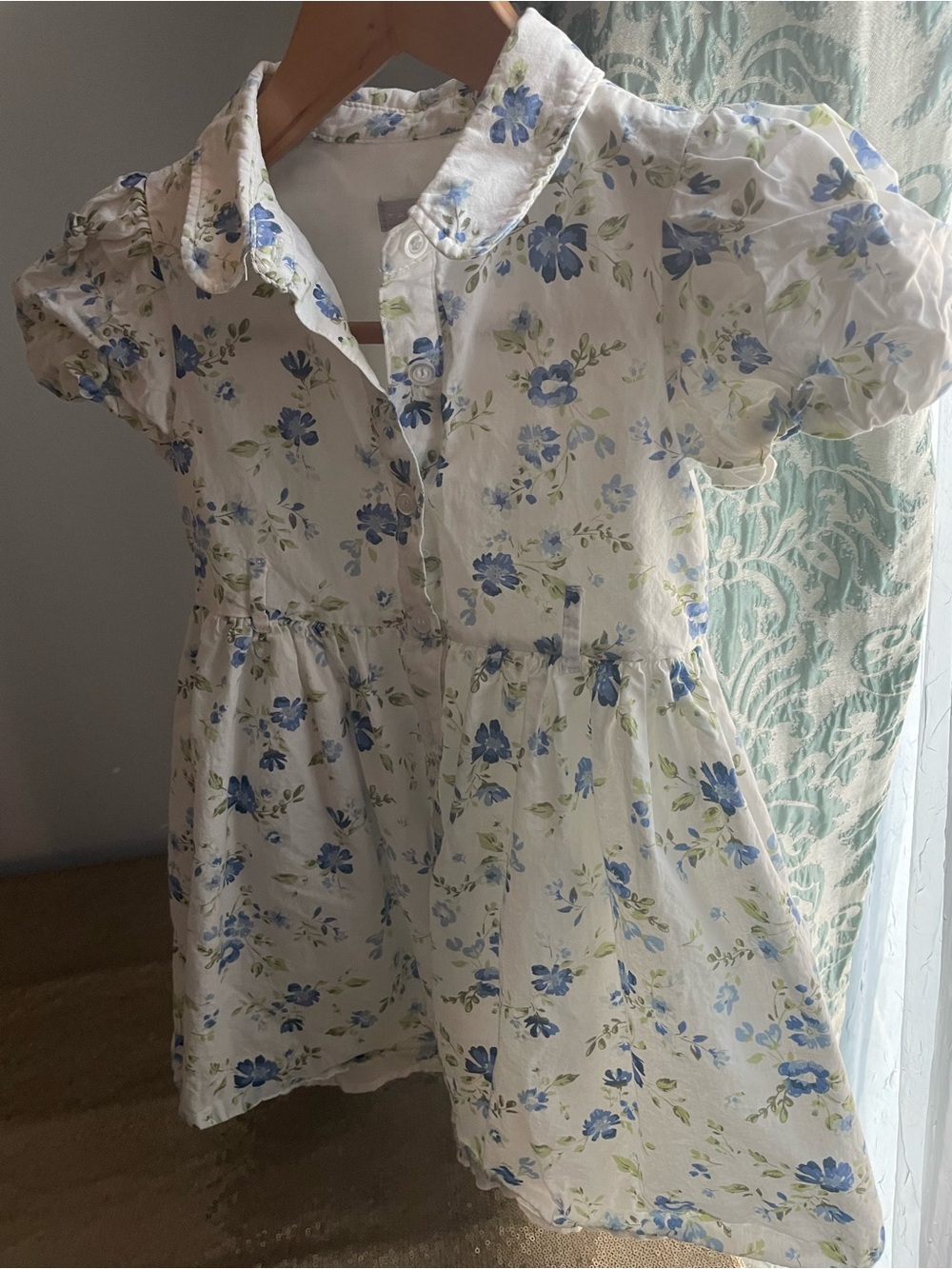 Beautiful Tahari Girl size 5 White & Blue Floral Dress